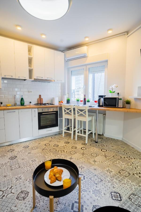 One Bedroom Flat In Bucharest'S Historic District Ngoại thất bức ảnh