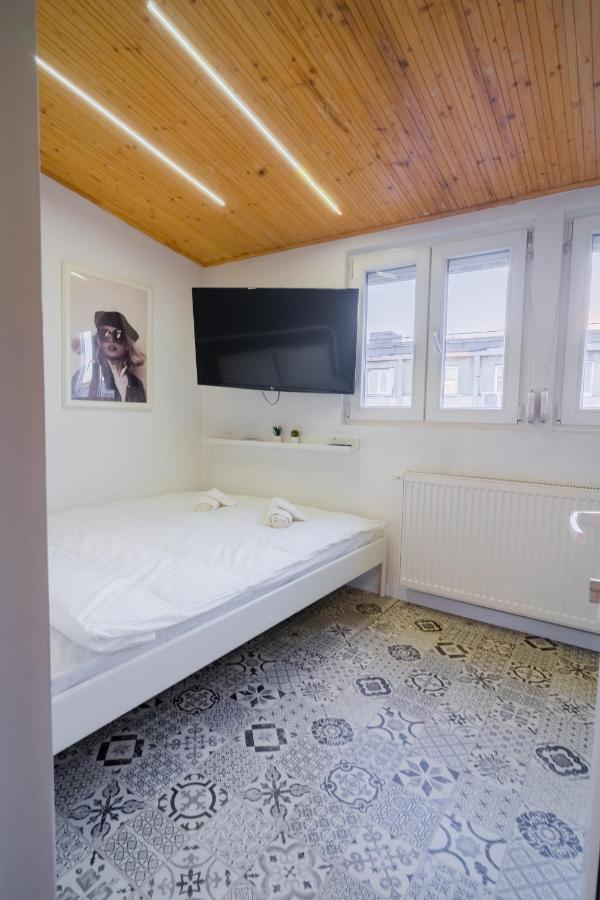One Bedroom Flat In Bucharest'S Historic District Ngoại thất bức ảnh