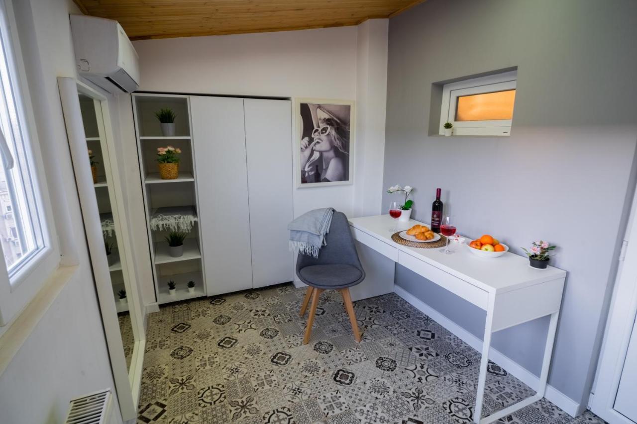 One Bedroom Flat In Bucharest'S Historic District Ngoại thất bức ảnh
